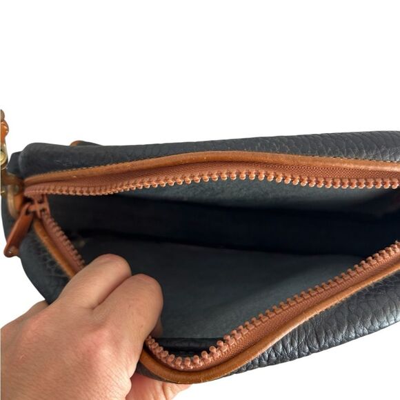 Dooney and Bourke Handbag Vintage Kilty Black Tan - Picture 7 of 8